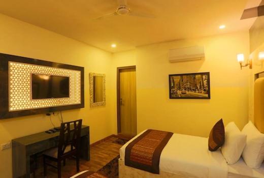 Hotel Plazzo Neu-Delhi Exterior foto